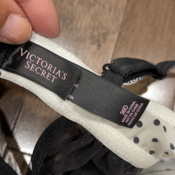 Victoria’s Secret Lingerie - Picture 2 of 3
